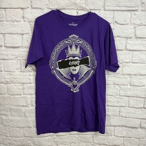Disney Evil Queen Graphic T-Shirt Tee Womens Size Medium